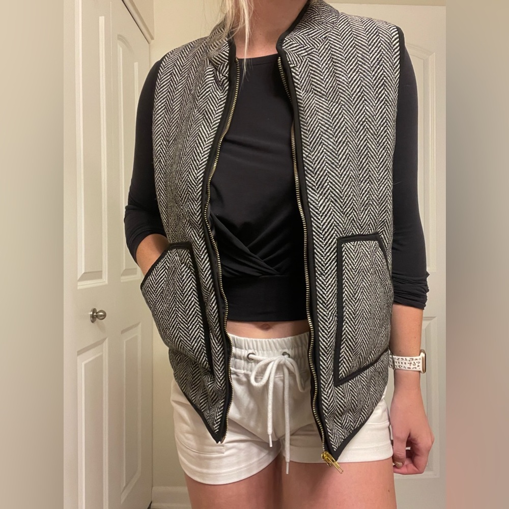 MEROKEETY/ quilted b+w vest